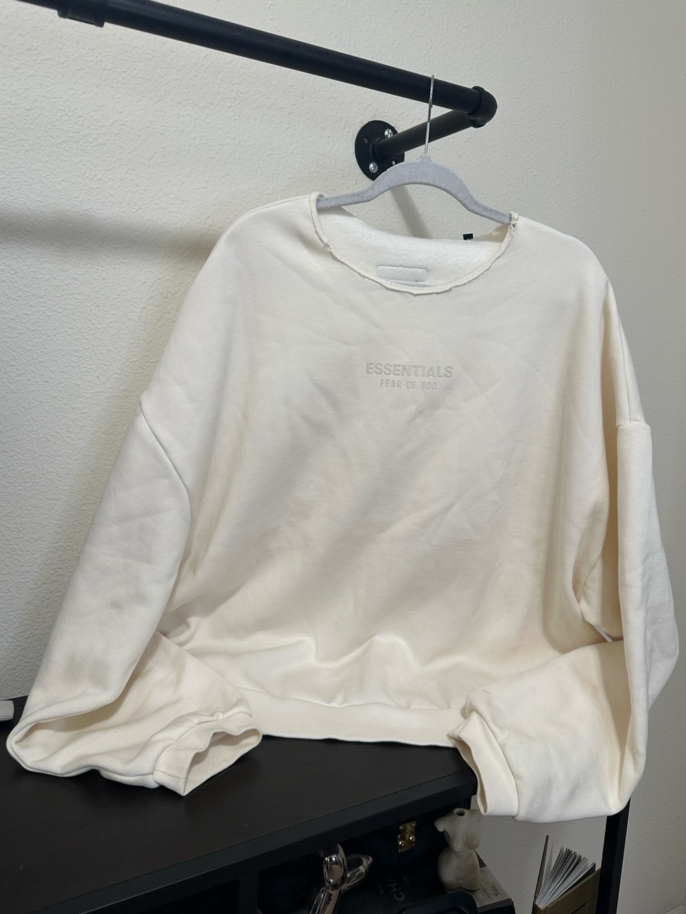 Essentials Cream Minimal Logo Pullover